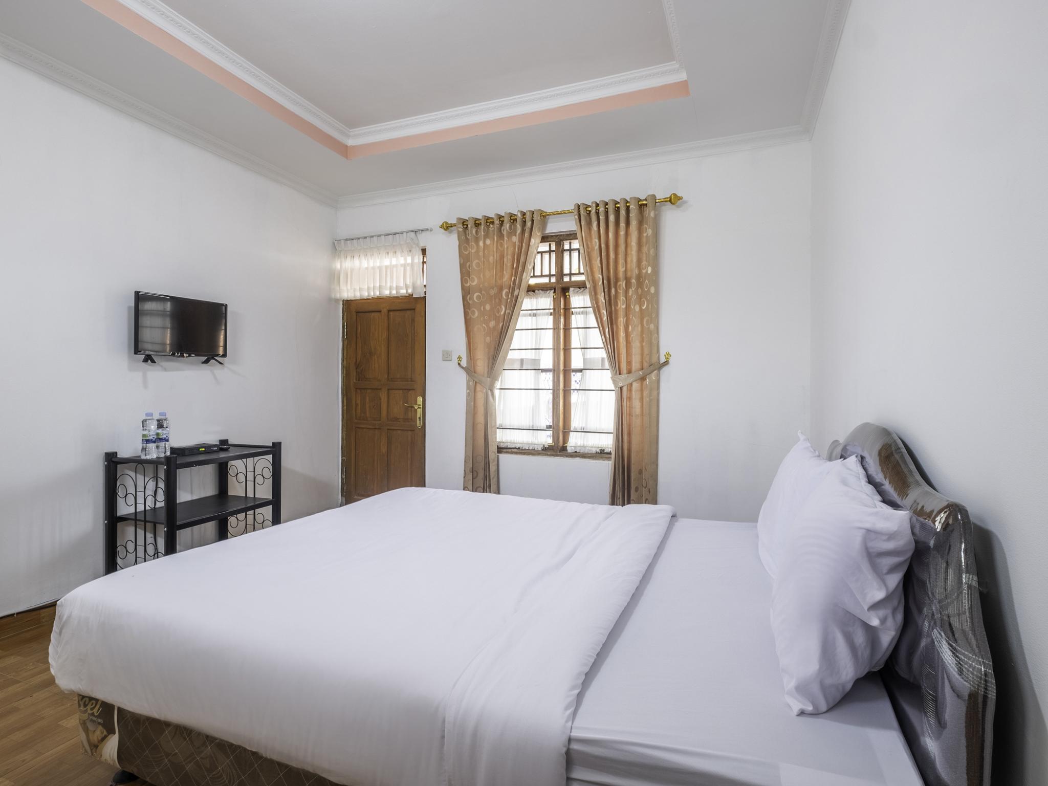 Hotel Capital O 1541 Puri Cikole Asri Lembang Zewnętrze zdjęcie